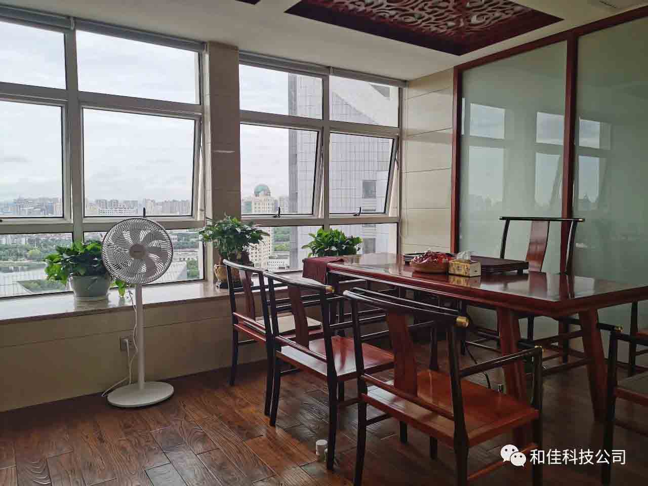 1679475931108024635.jpg 洽谈区.jpg